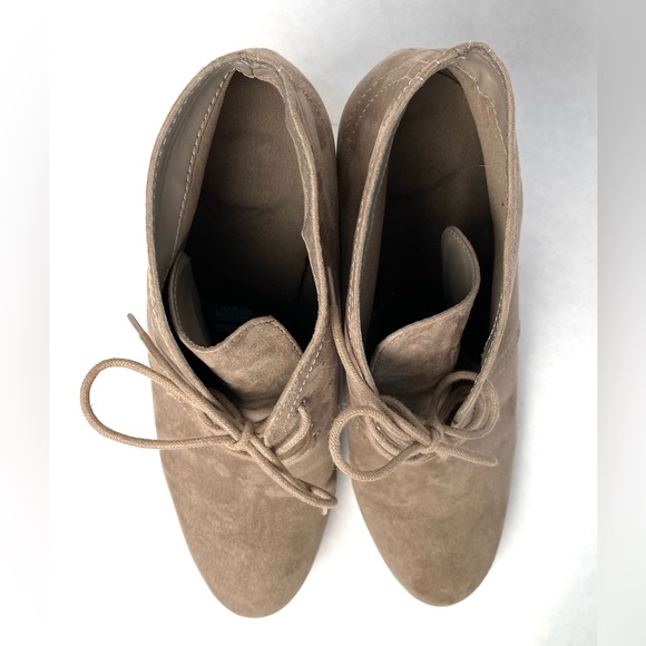 Tan Faux Suede Wedge Lace-Up Women's Booties Azlexie Size 11M - Picture 8 of 15